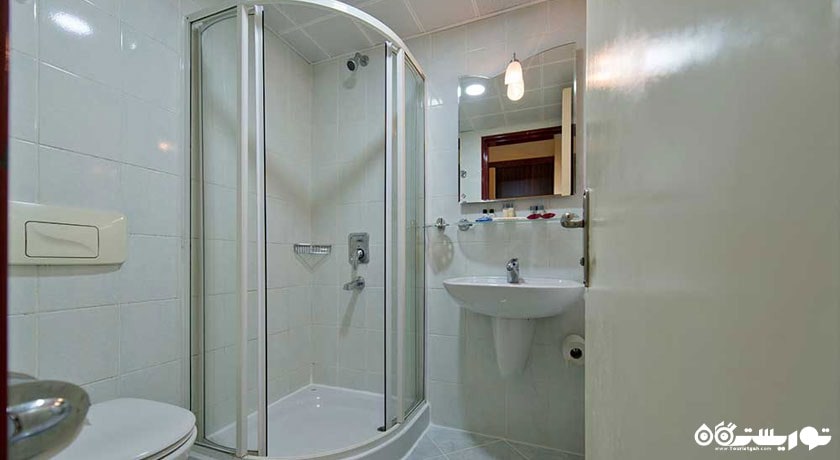 حمام و سرویس بهداشتی اتاق ها